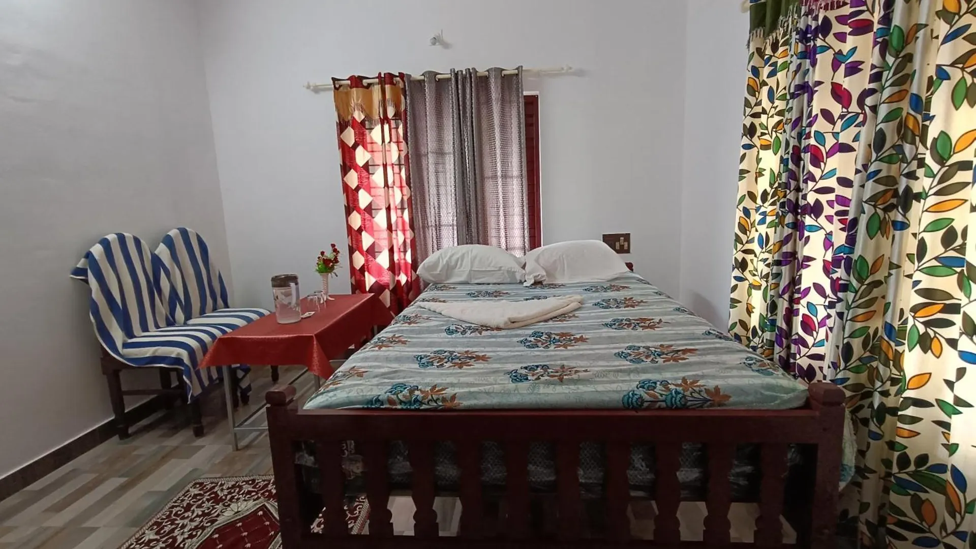 White Pearl Beach House Varkala 0*,